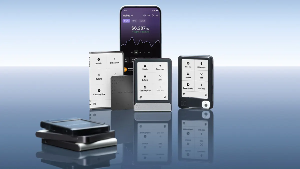 L'application Ledger Wallet sur un téléphone, entourée des appareils Ledger
